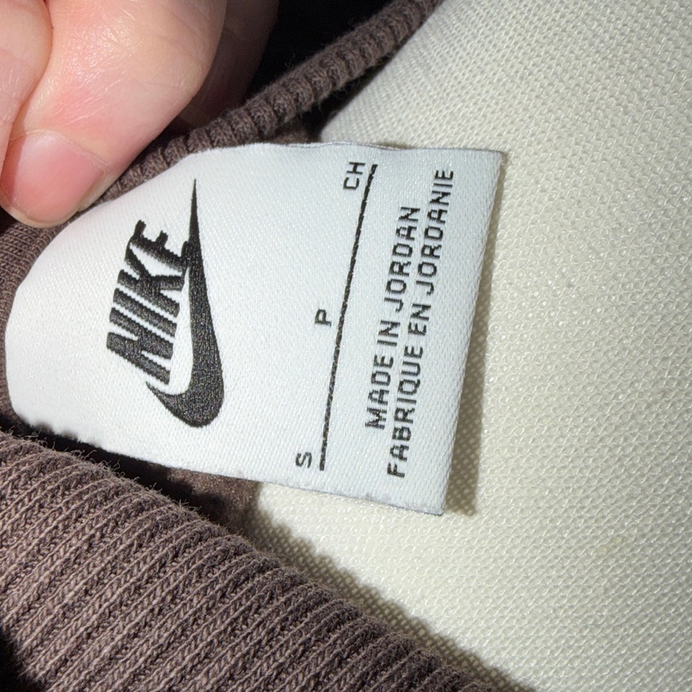 Nike Brown Cropped Half-Zip Sweatshirt with White Swoosh - Picture 3 of 3